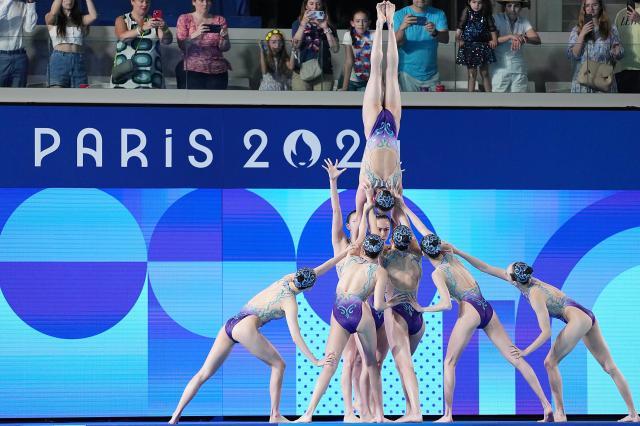 九游体育官网-Day 12前瞻：花游攀岩冲击历史首金 中国举重亮相