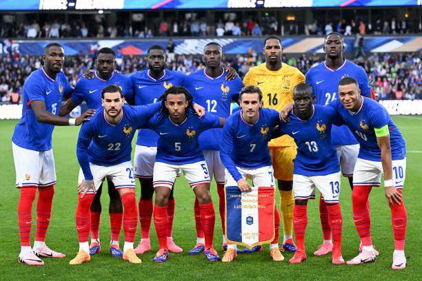 姆巴佩牛刀杀鸡追格子，坎特回归惊喜连连